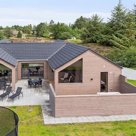 Holiday Indira - 3-5km From The Sea By Interhome